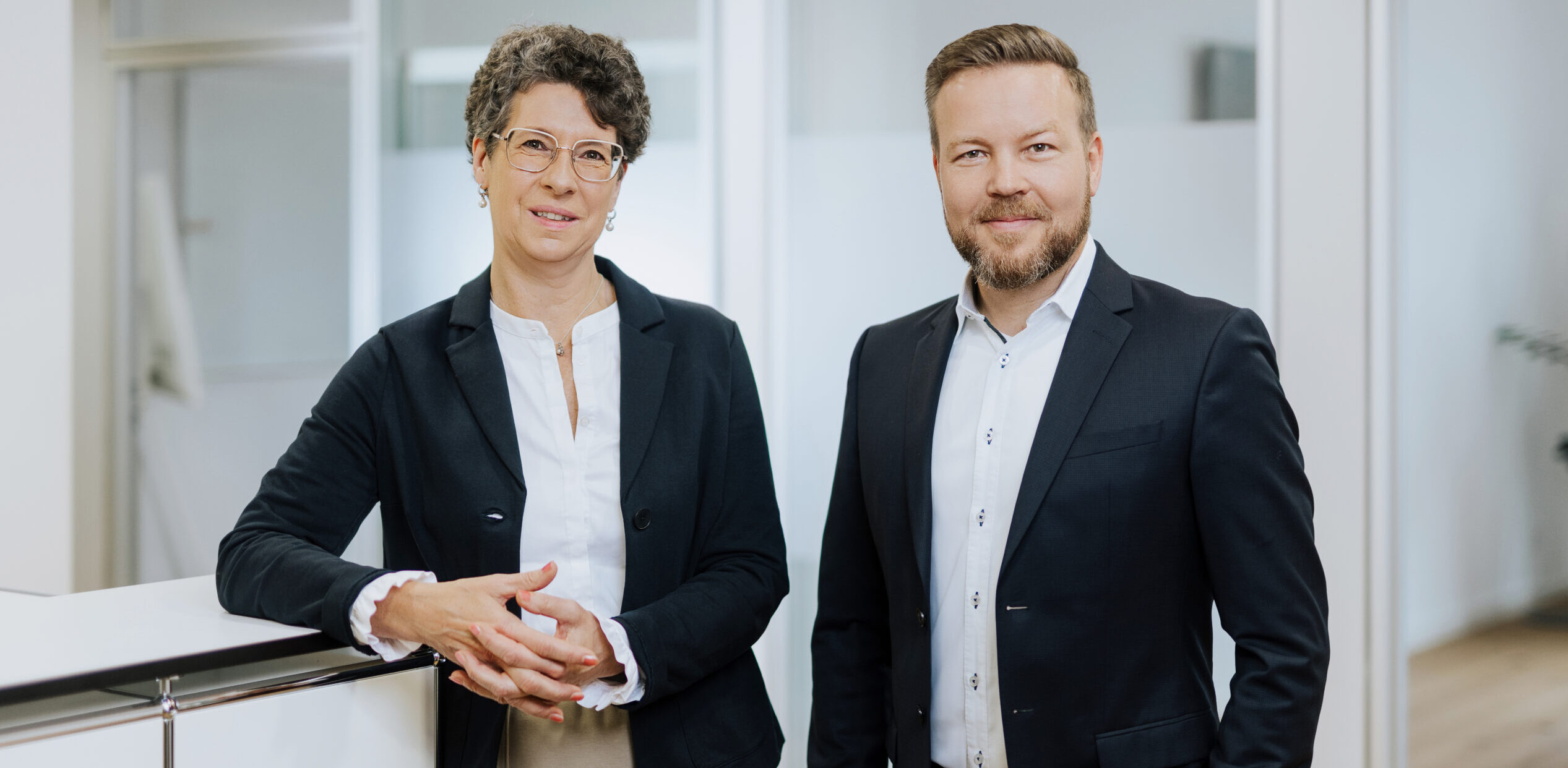 Rechtsanwältin Elke Kestler und Rechtsanwalt Sven Schmiedel – Kooperationspartner bei TheFamilyRoad für Vermögensnachfolge.